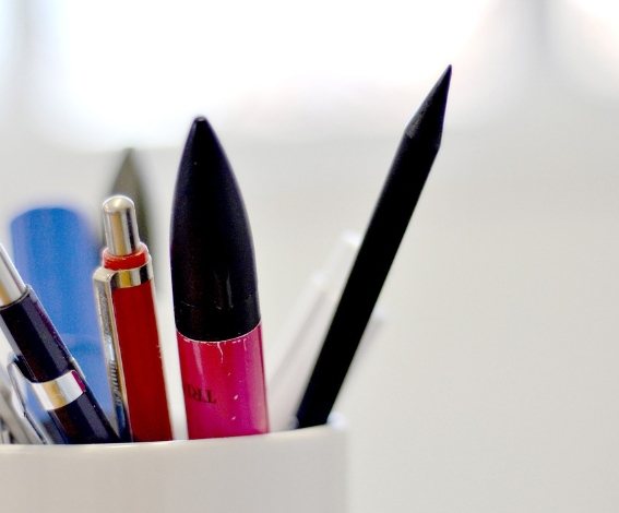 固定资产如何进行折旧计算，有哪些折旧方法可供选择？